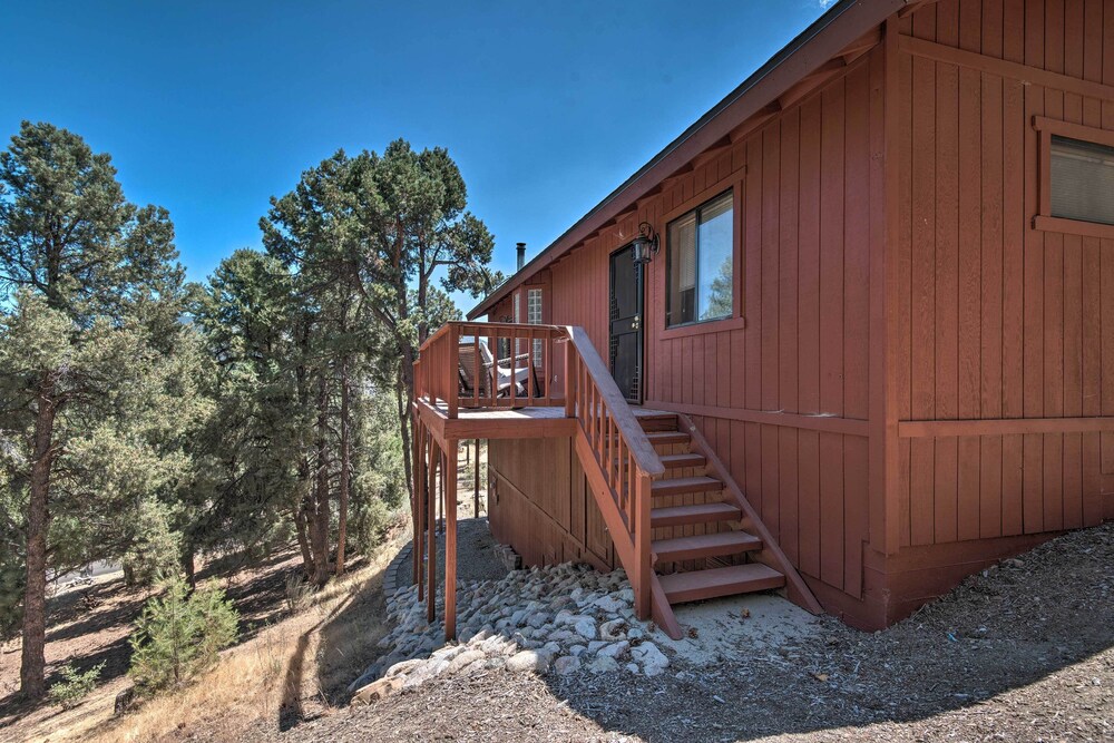 Cozy Pine Mountain Cabin: Hike, Bike, Fish Nearby! view 5