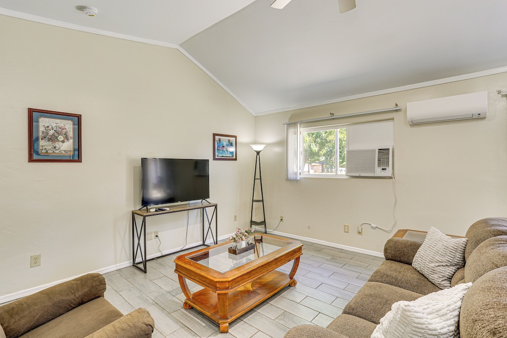 Pet-friendly Unit w/ Yard Near Sacramento River!