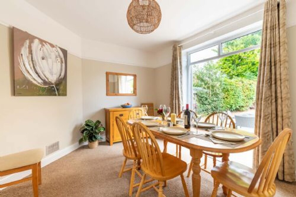 Host Stay St Clements House