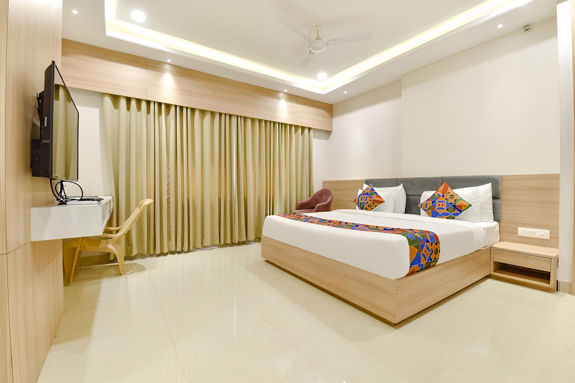 Fabhotel Prime Rudura Palace view 3