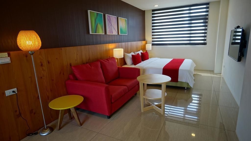Riverbank Villa