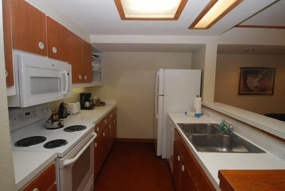 Pines Condominiums 1 Bedroom Apartment by Key to the Rockies