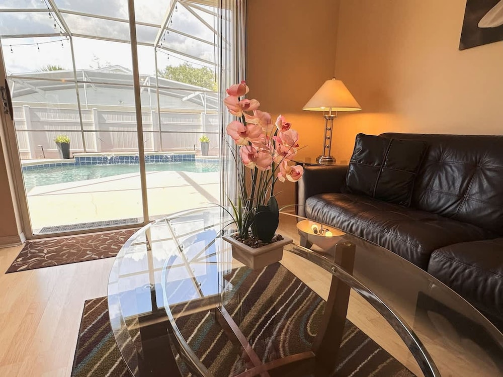 Less Than 10 Minutes From Disney 3Bd Villa With Pool