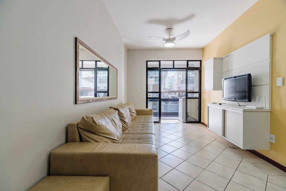 Apt w/ Balcony 150m From Sea Meia Praia Rcb405