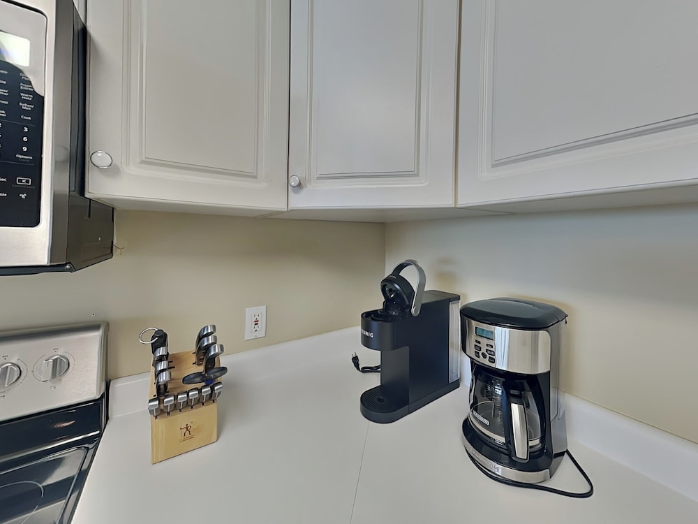 Emerald Key #602 by Southern Vacation Rentals