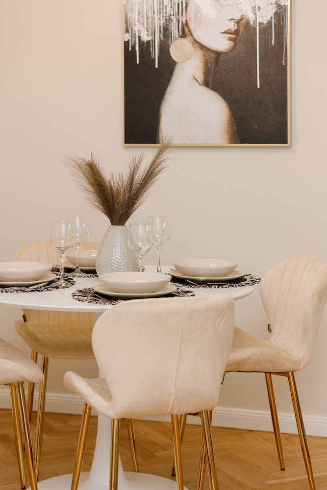 Bitwy Warszawskiej Apartment by Renters view 5