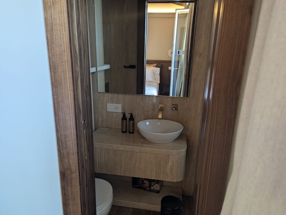 Treasurerome Eden Penthouse Suite 2BR