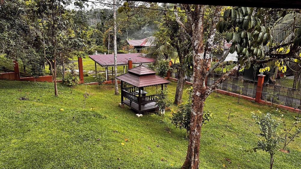 Charming Nature Kampung Home for Family Getaways