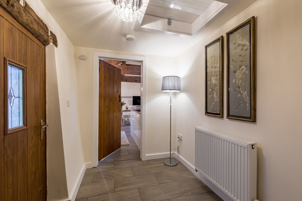 The Stables at Brambles Farm - Sleeps 2, Wifi