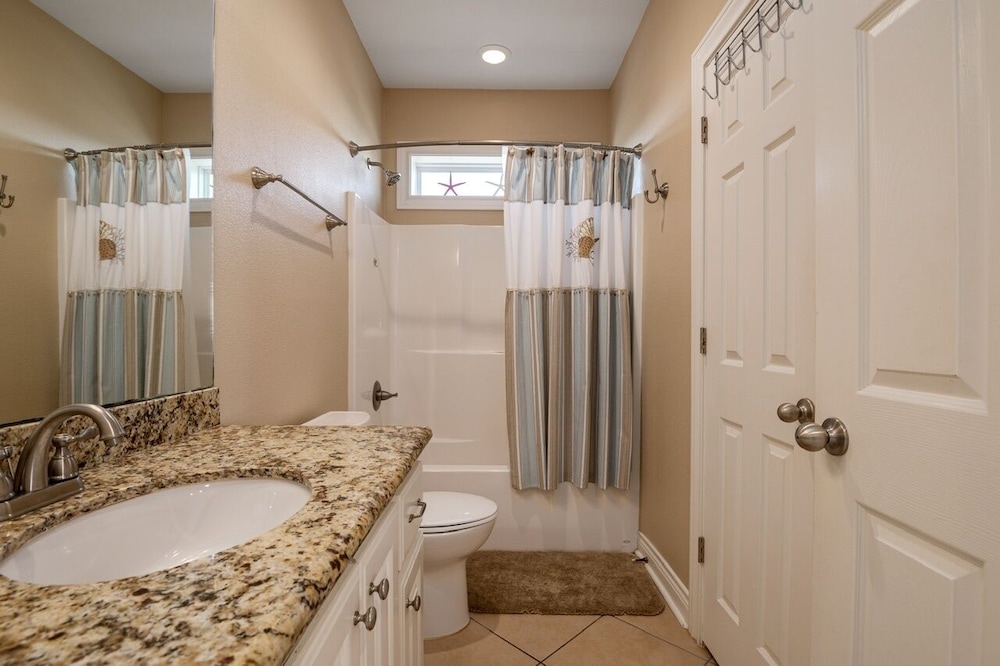 Deja View 3 Bedroom Home