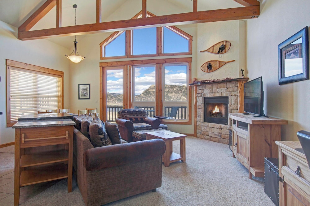 Estes Park Vacation Lodging