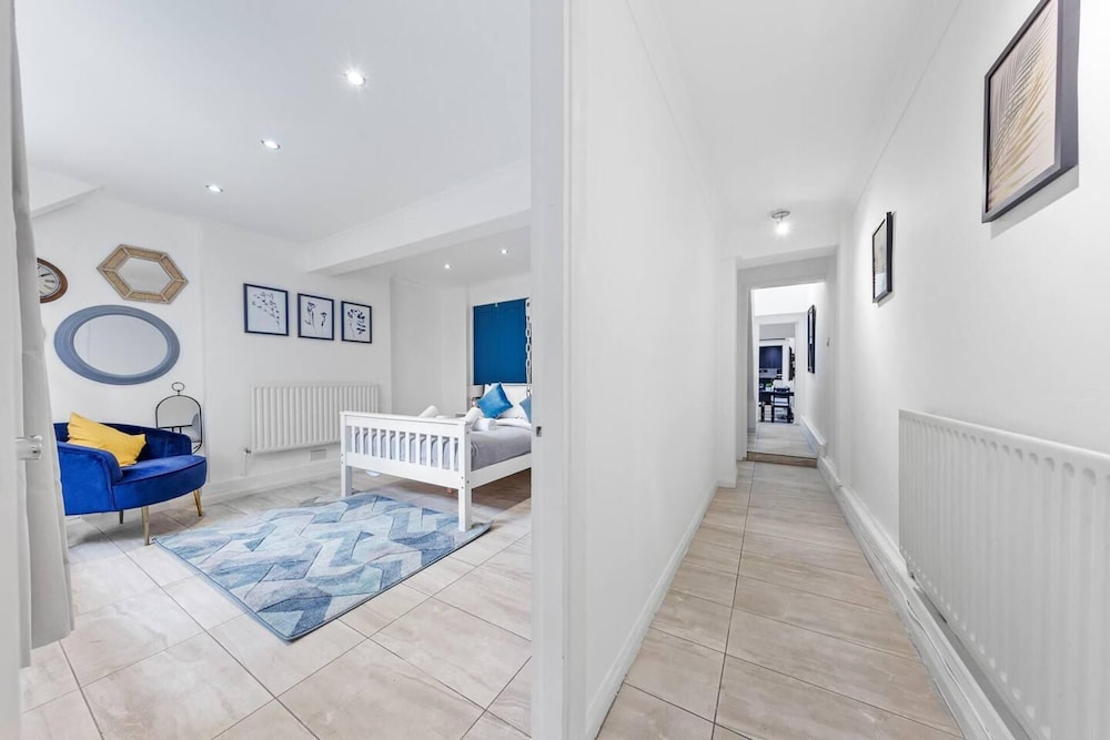 Serviced Flat Near Hyde Park Marble Arch W2 London