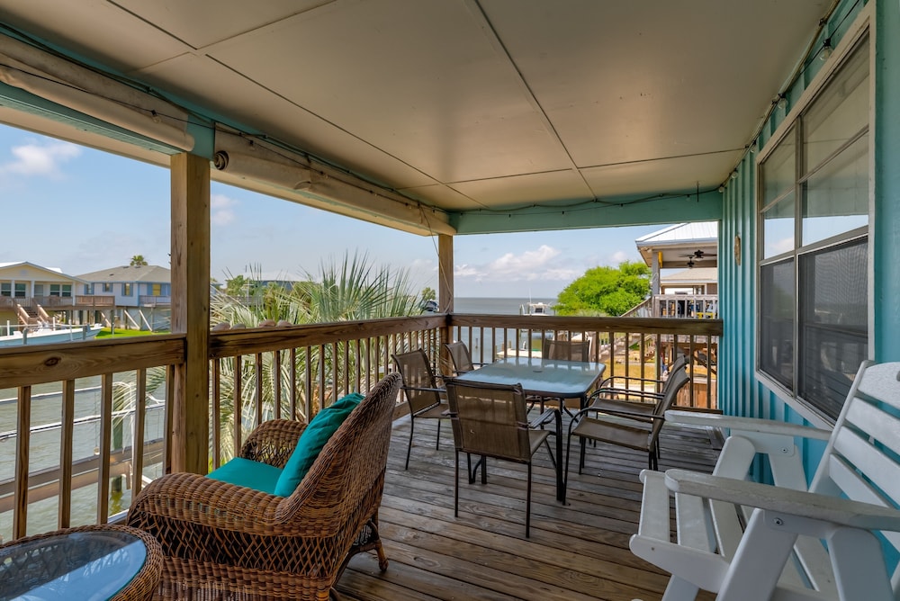 Casa Azul - 315 Port Royal 3 Bedroom Home by RedAwning