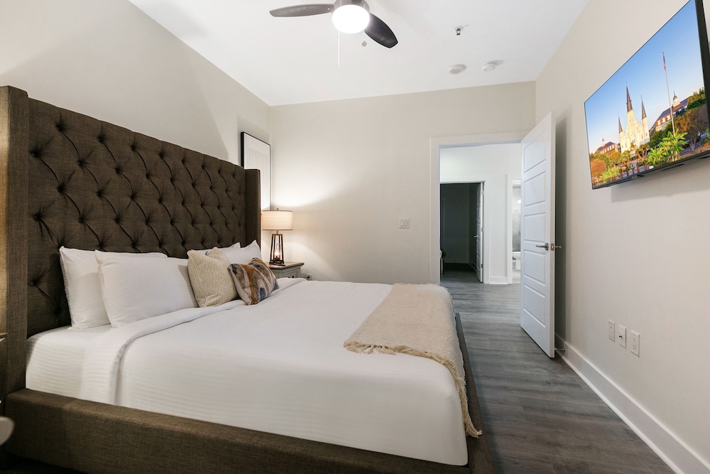 New Orleans Vacations - Modern 4BR Condo in the Heart of NOLA - Property Image 58