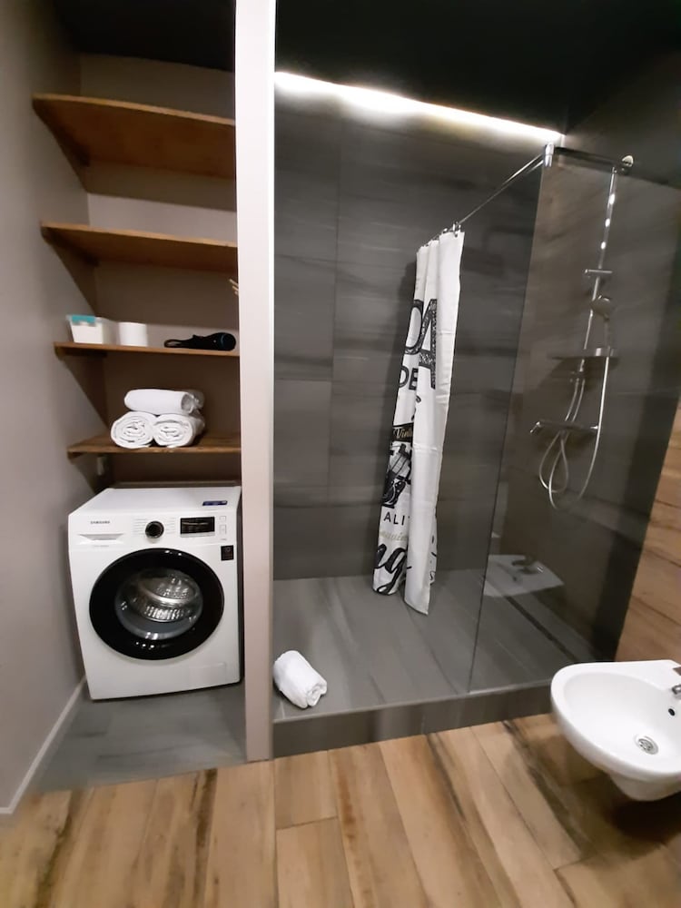 Abri Luxe Berlin view 3