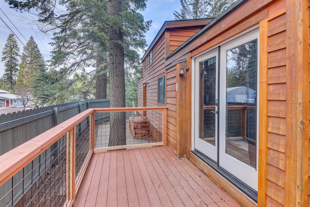 Quiet Lake Almanor Cabin, Steps to Fishing view 4