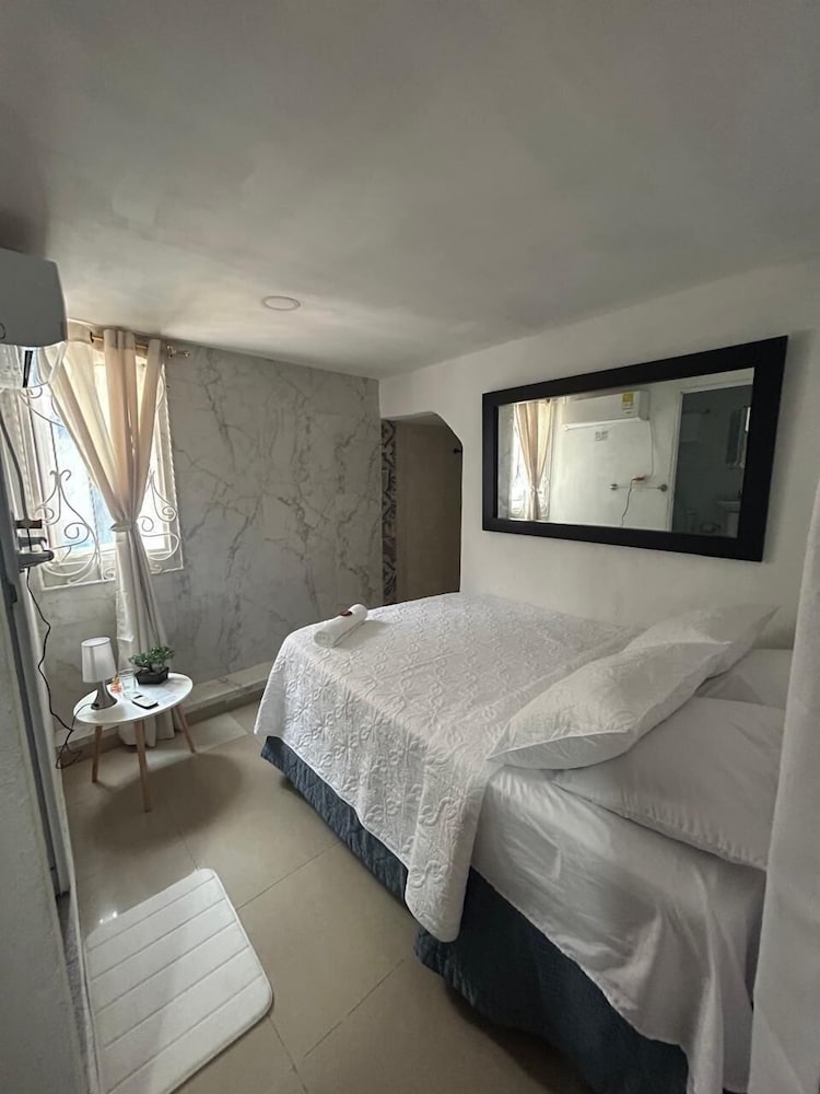 HOSTAL CASA DE LAS AMERICAS