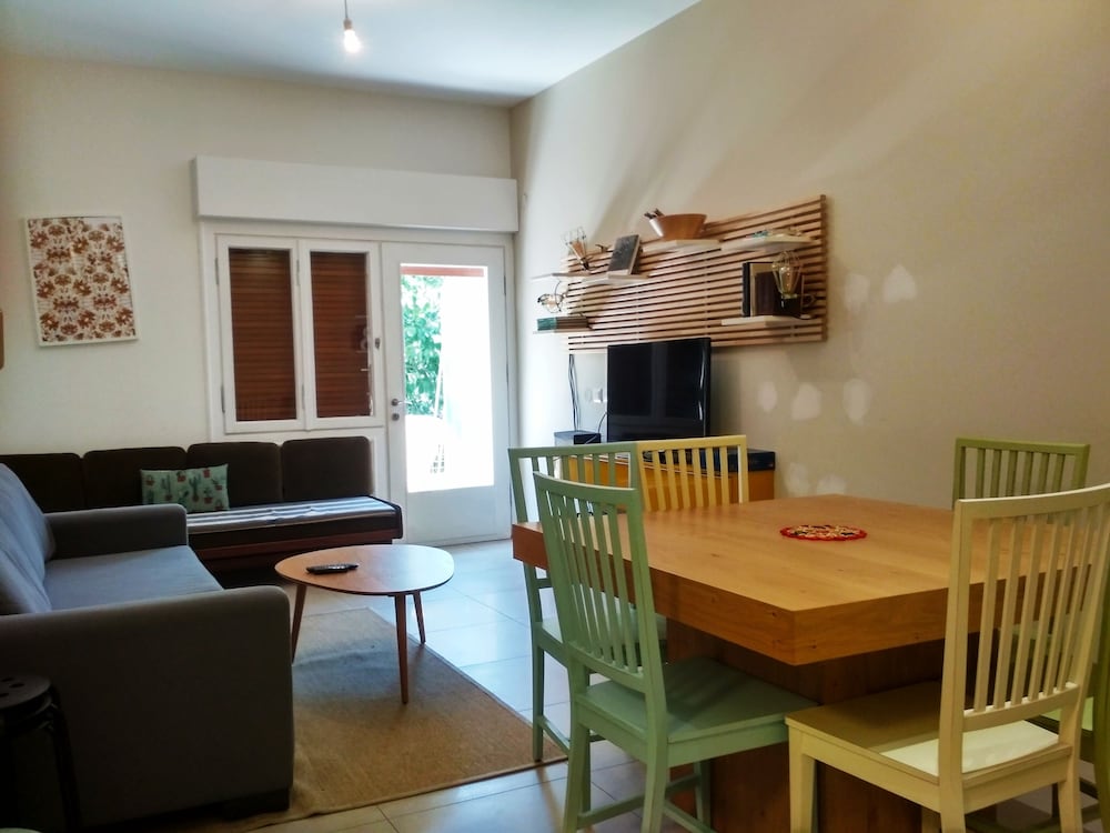2BDR Masaryk Square Apt Central Location view 4