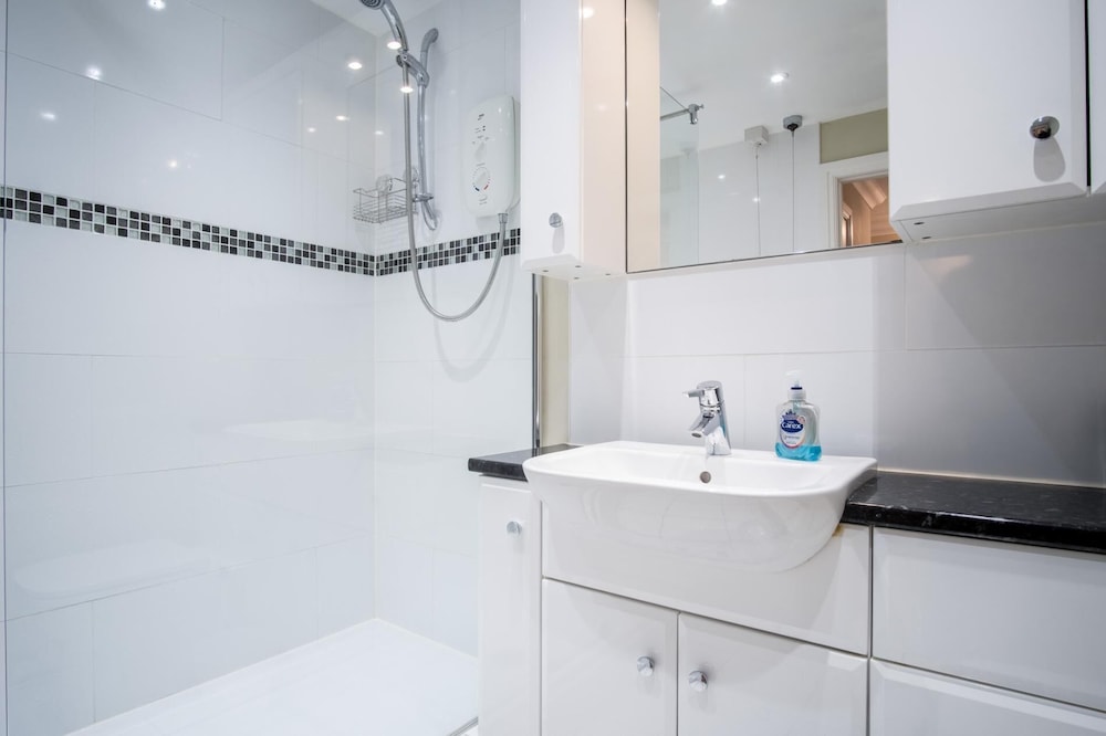 13 St Bride's Bay View - 4 Bedroom - Broad Haven