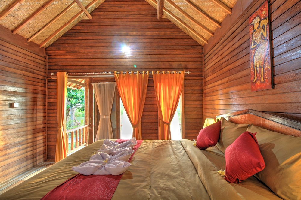 Ayu Hill Bungalow view 4