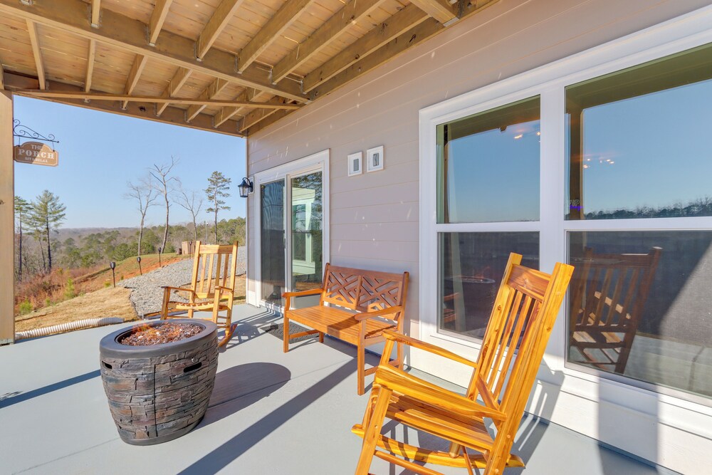 11 Mi to Dtwn Ellijay: Newly Built Modern Cabin!