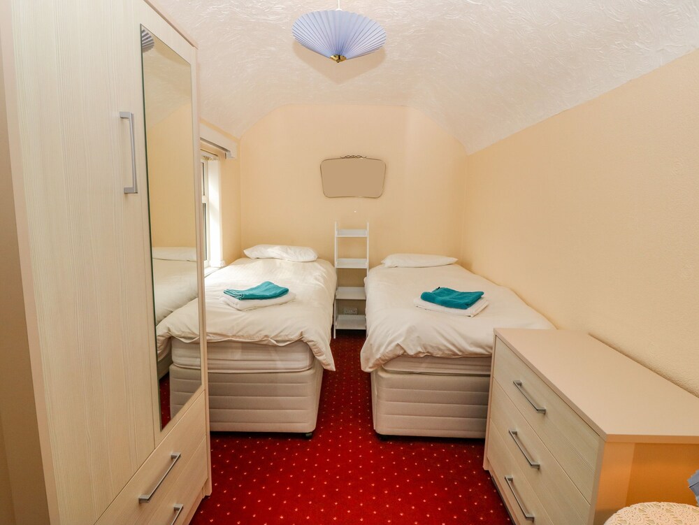 Tir Bedw