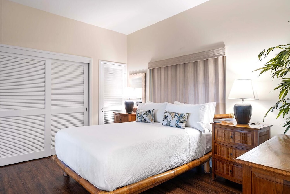 Concierge Included - Ground Floor - No Stairs & Lanai - Vrkcv