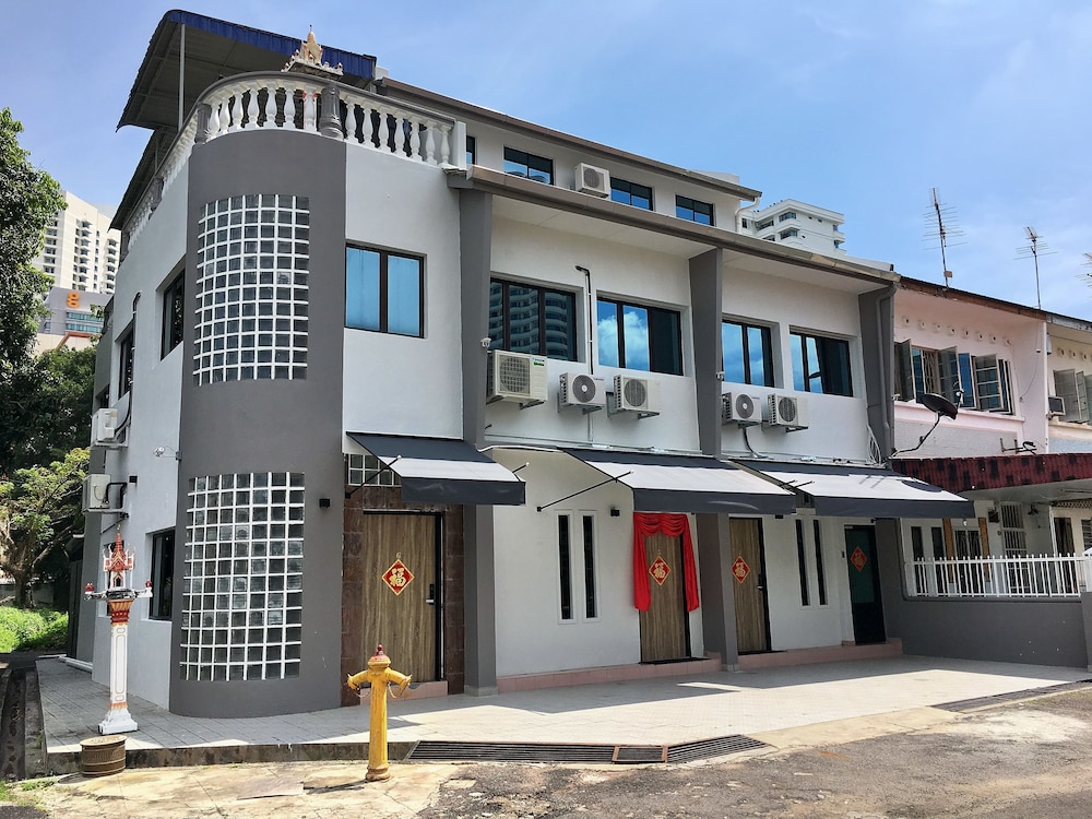 iBook8 Superior 1 Bedroom Gurney Suites by iBook Homestay