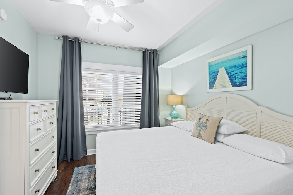 Grand Panama Beach Resort by Panhandle Getaways
