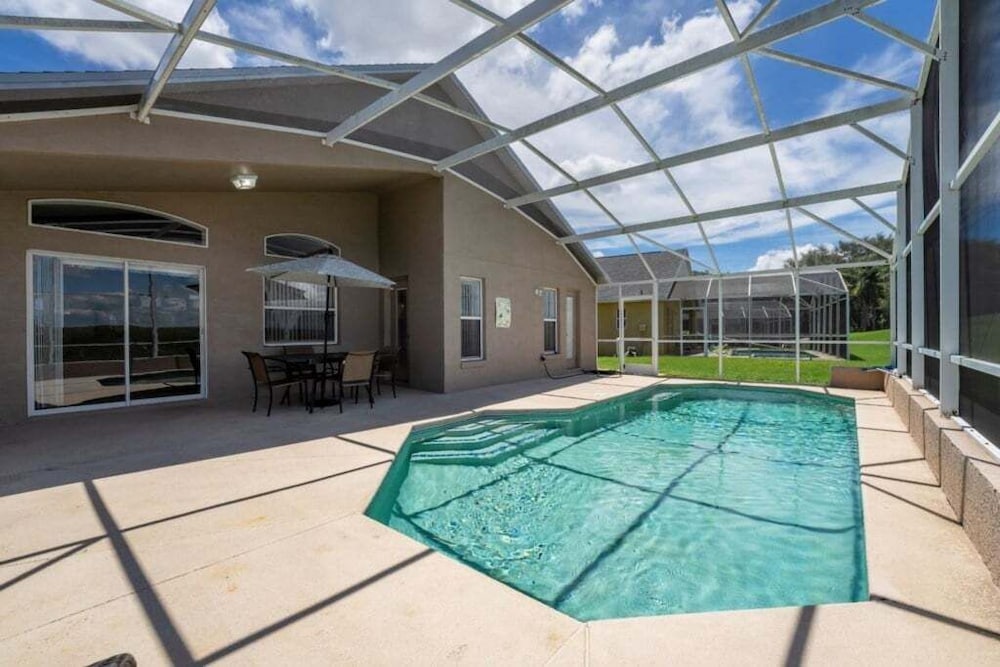 Cozy 4br Pool Home W/ Game Room Near Disney 4 Bedroom Villa