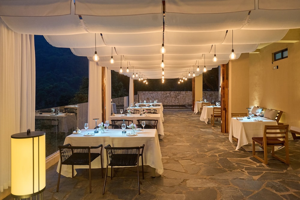 Miyue Shenzhen Tianlu Secret Wild Wizard Holiday Hotel