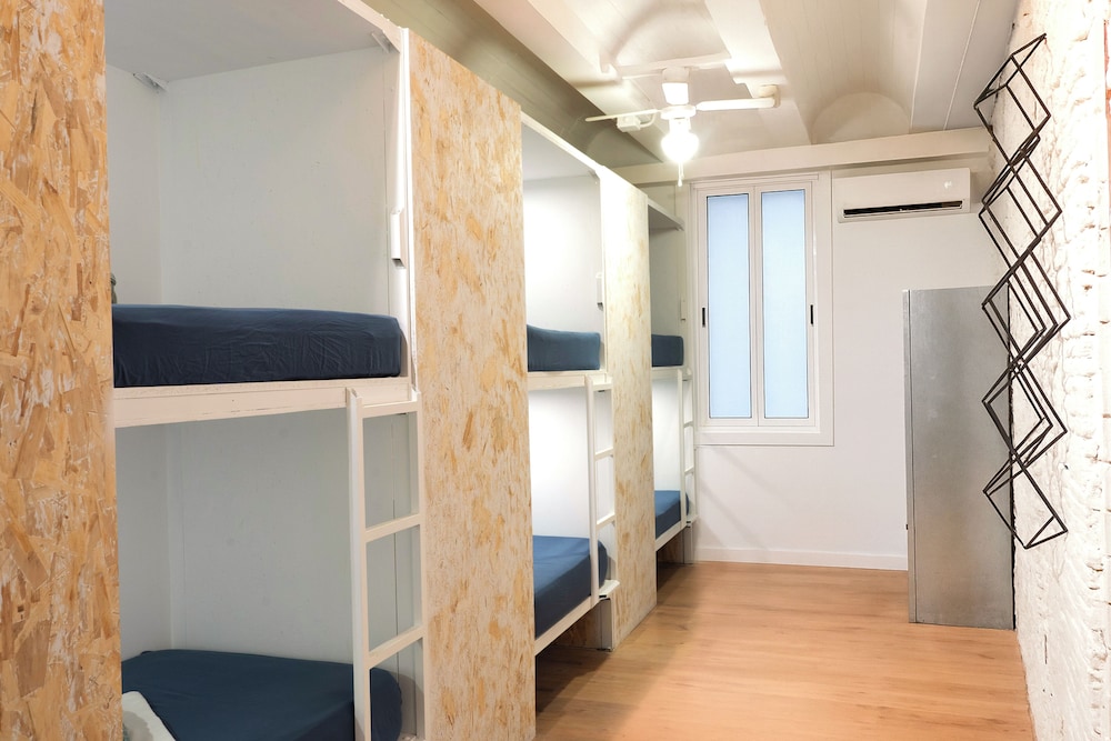 Modular Dreams Hostel