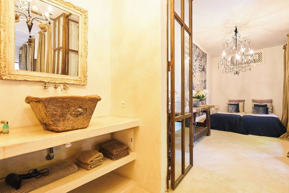 RIAD YLHA