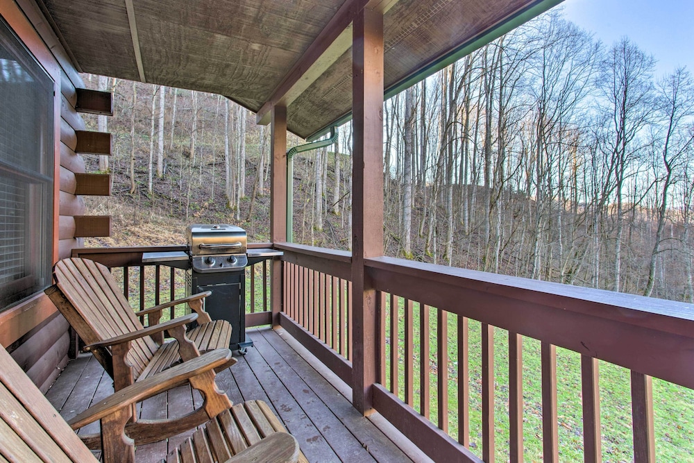 'turkey Creek Cove Clyde Cabin w/ Mtn Views!