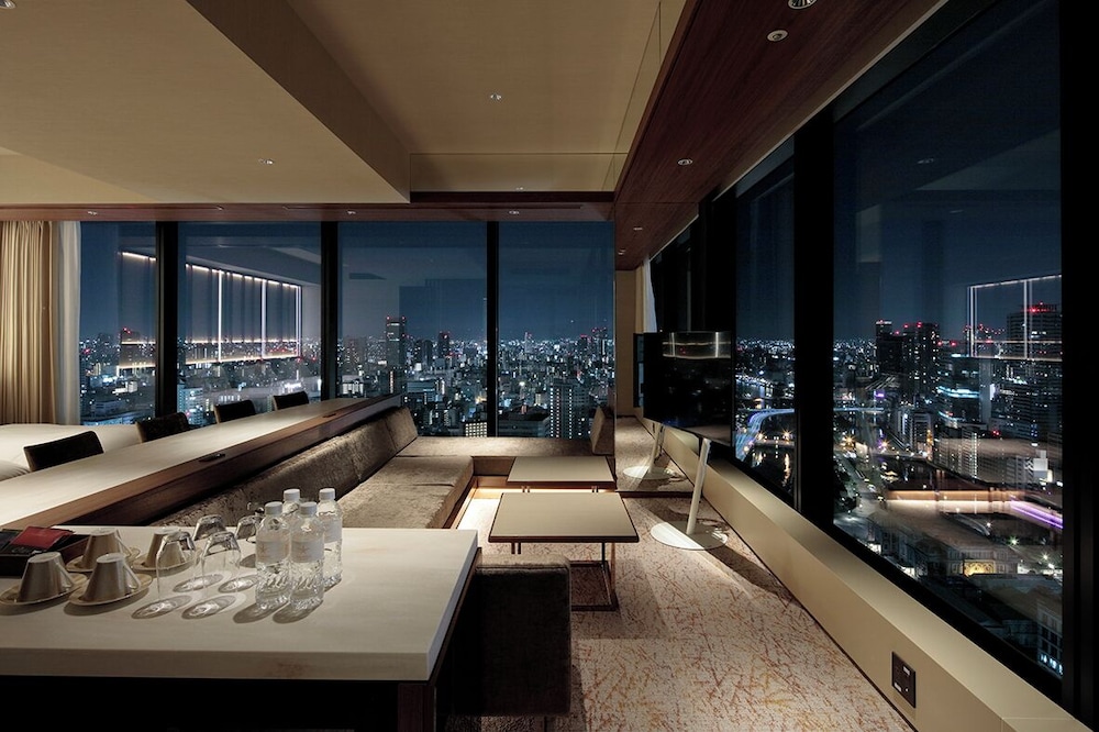 Ocean Hotel