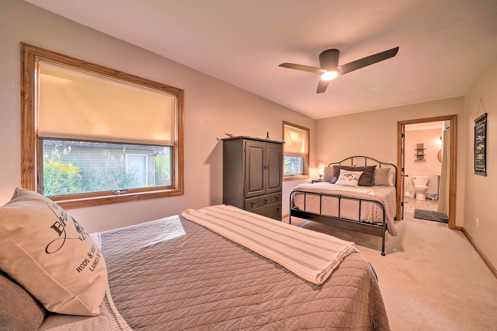 Custom-built Lakefront Cottage w/ Spacious Yard! view 3