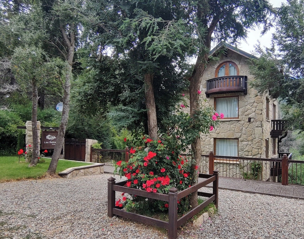 Las Baitas Suites - Image 1