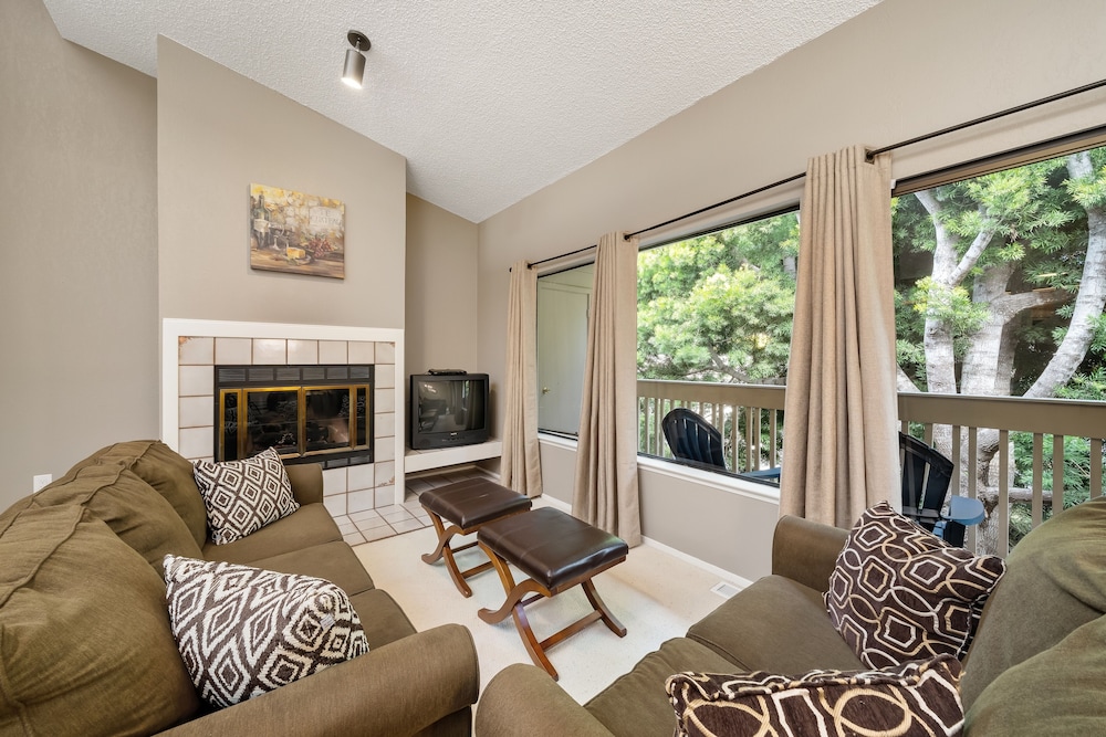 358 Stimson Avenue 2 Bedroom Condo by Redawning view 5