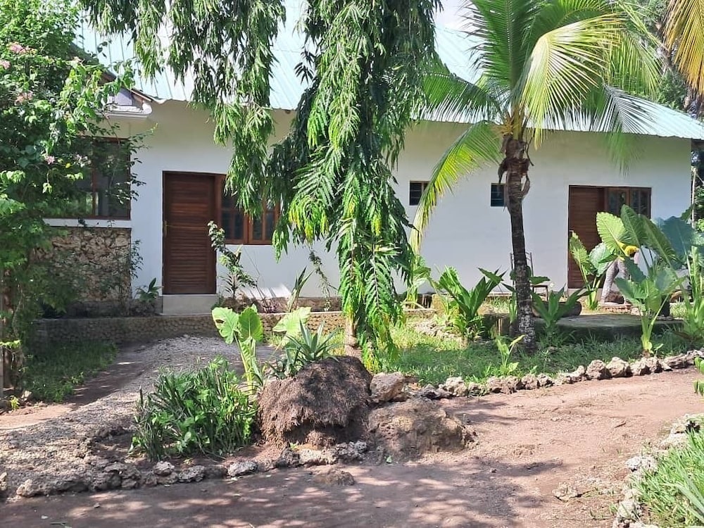 Jozani biosphere village view 4