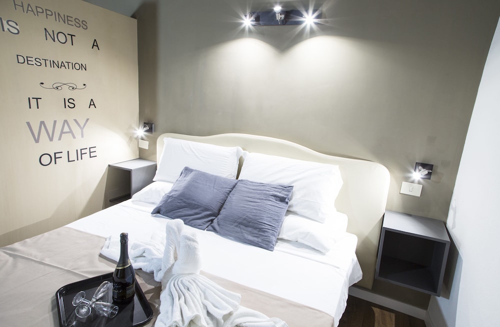 Do-Do Navona Suites