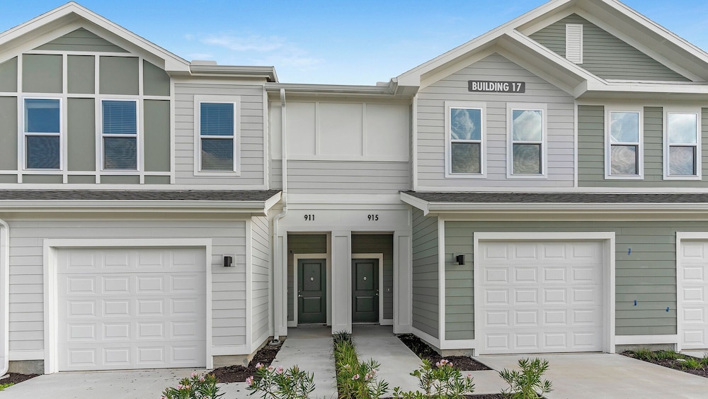 Landing Townhomes Davenport