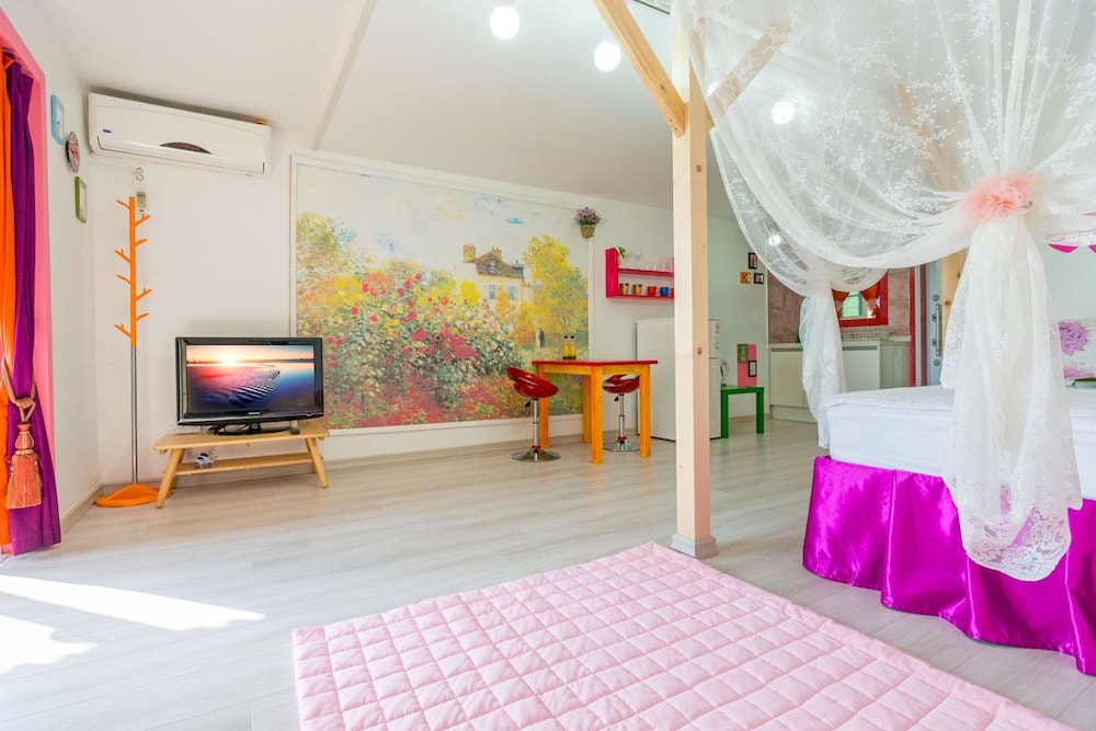 Goseong Sunshine Home Pension