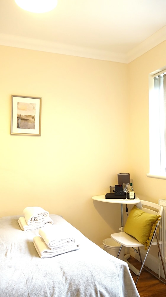 Heathrow Ensuites Rooms