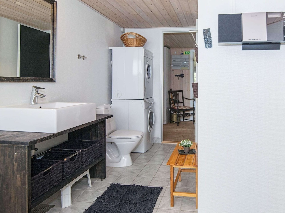 8 Person Holiday Home in Ringkobing-by Traum