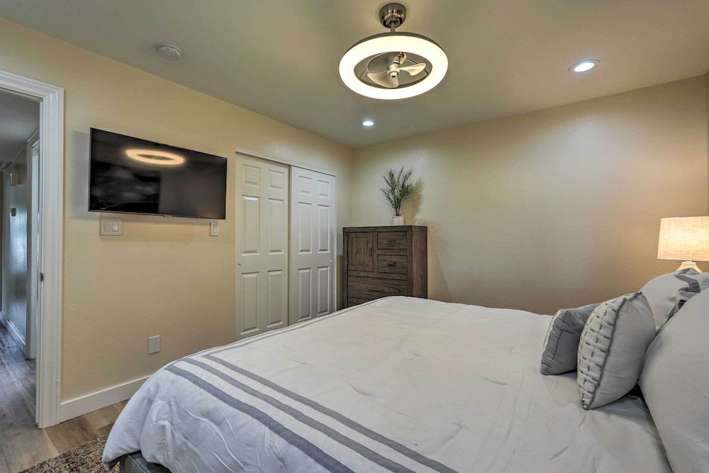 Luxury Scottsdale Vacation Rental w/ Patio! view 2