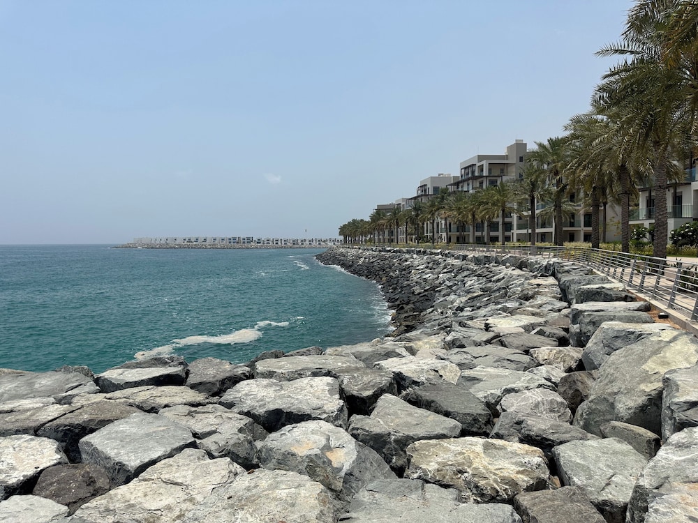 Nasma Holiday Homes - The Address Beach