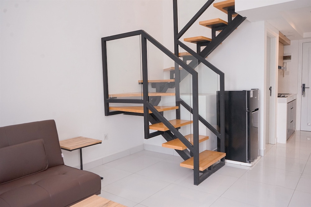 Comfort Studio Loft Apartment At Kingland Avenue