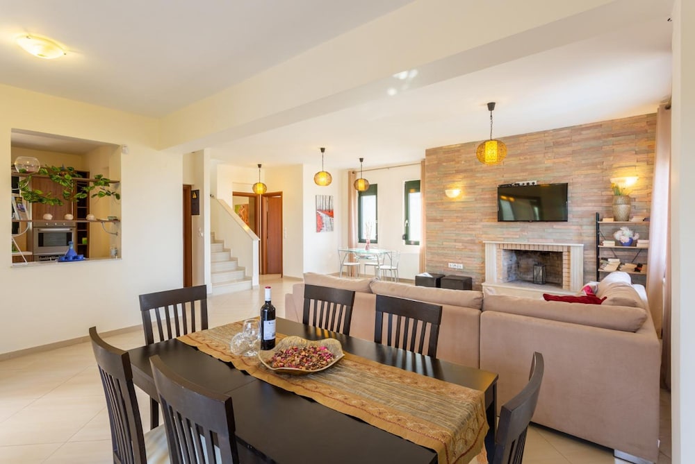 Villa Olive in Gerani