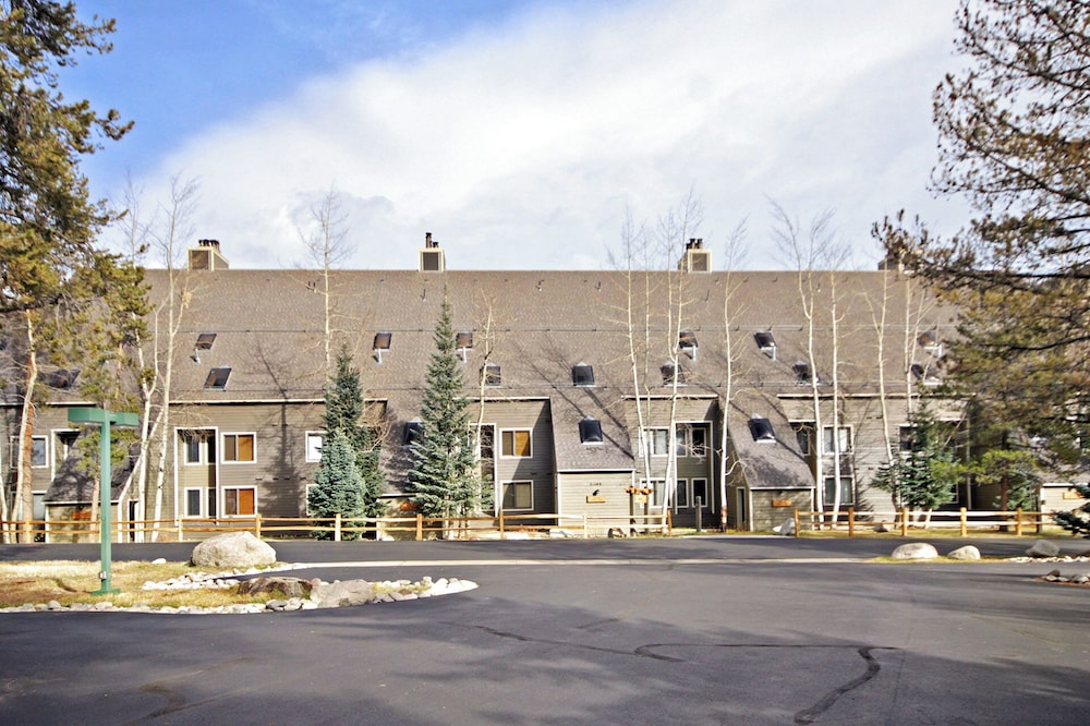 The Pines - Keystone Ski Resort CO Vacation Lodging