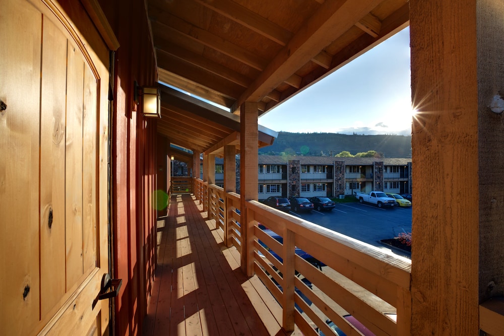 Cousins Country Inn